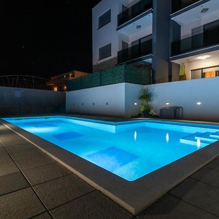 Apartman Lorena Трогір Екстер'єр фото