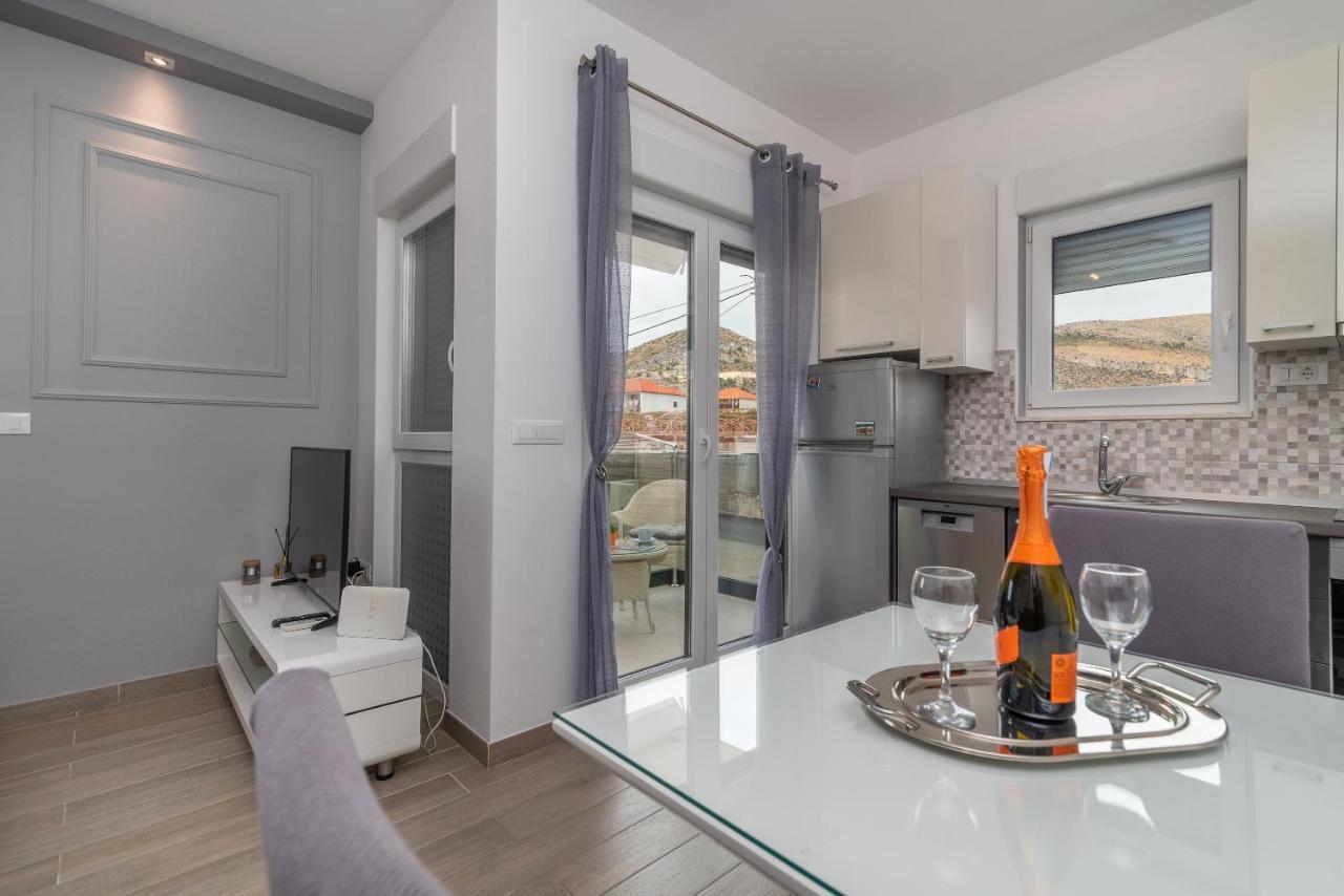 Apartman Lorena Трогір Екстер'єр фото