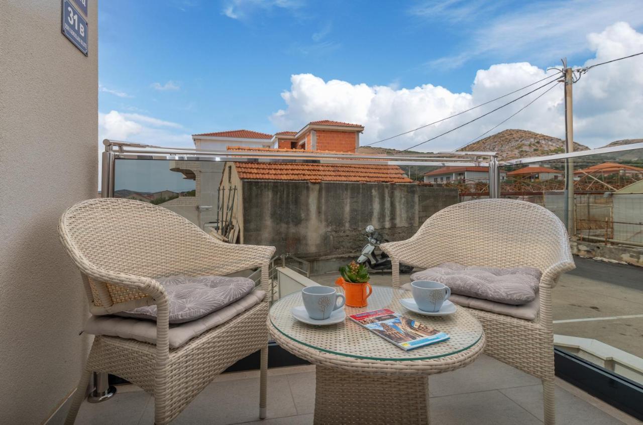 Apartman Lorena Трогір Екстер'єр фото