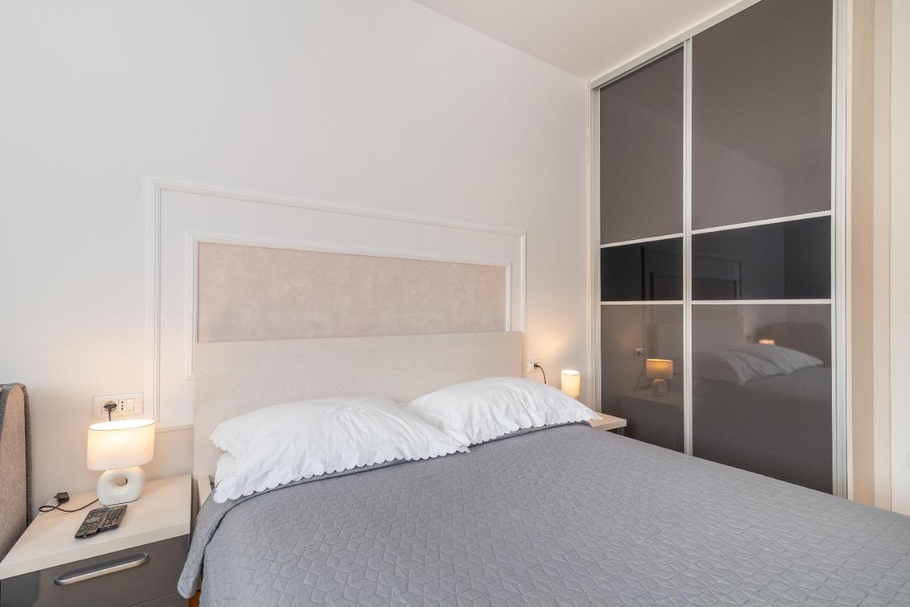 Apartman Lorena Трогір Екстер'єр фото