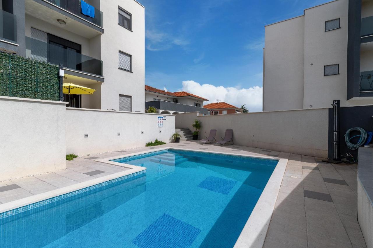 Apartman Lorena Трогір Екстер'єр фото