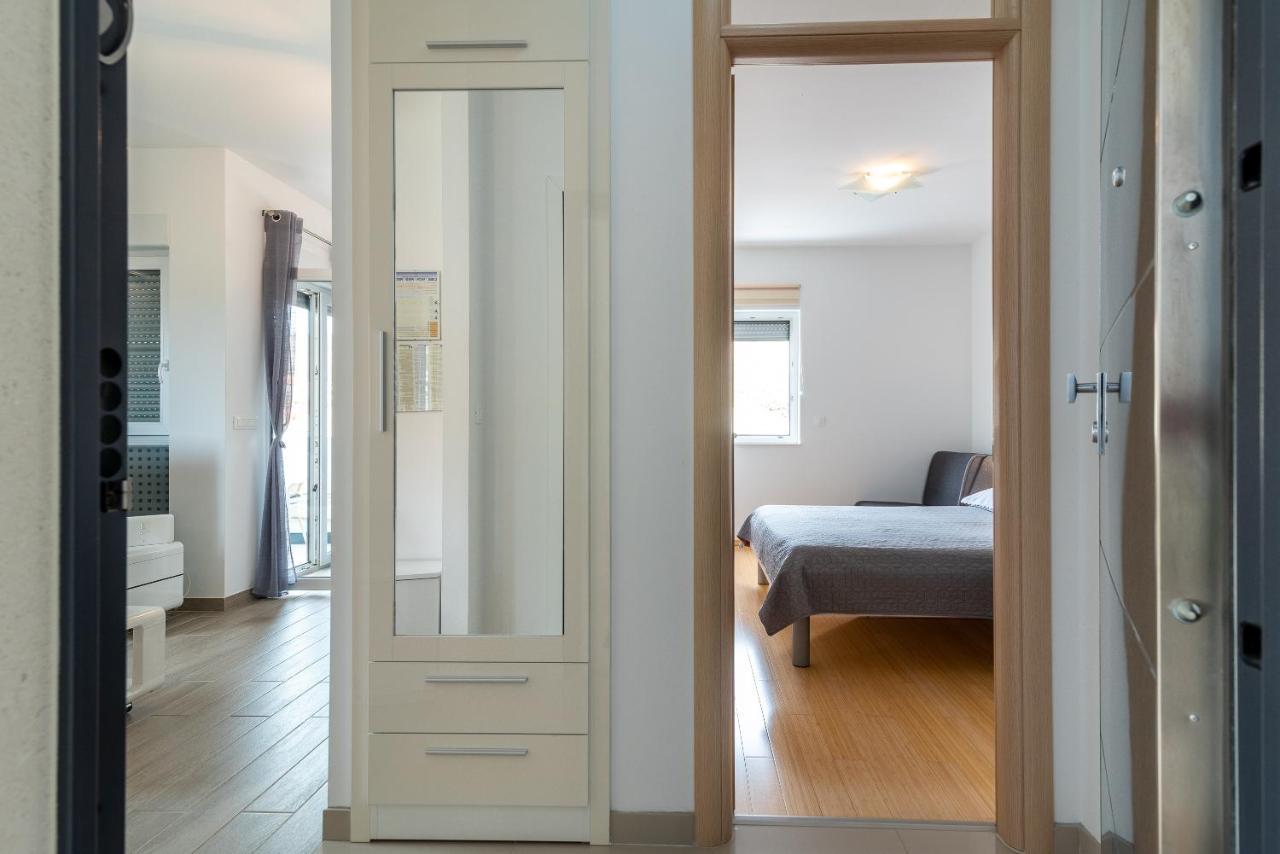 Apartman Lorena Трогір Екстер'єр фото